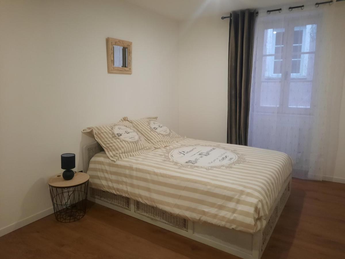 Le Refuge Du Bonheur Apartment Trévoux Екстериор снимка