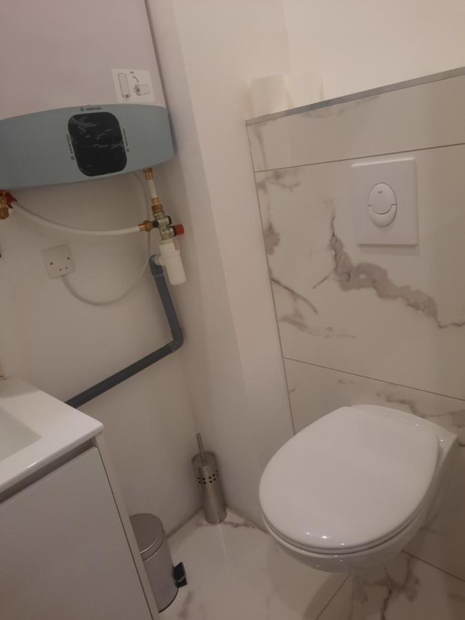 Le Refuge Du Bonheur Apartment Trévoux Екстериор снимка